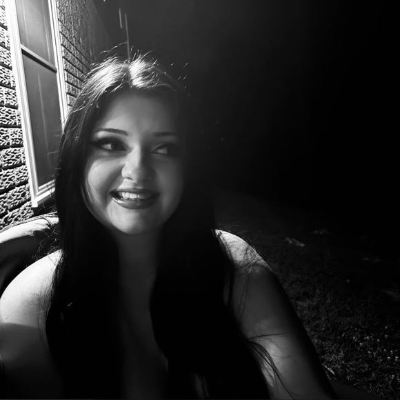valerie_grove